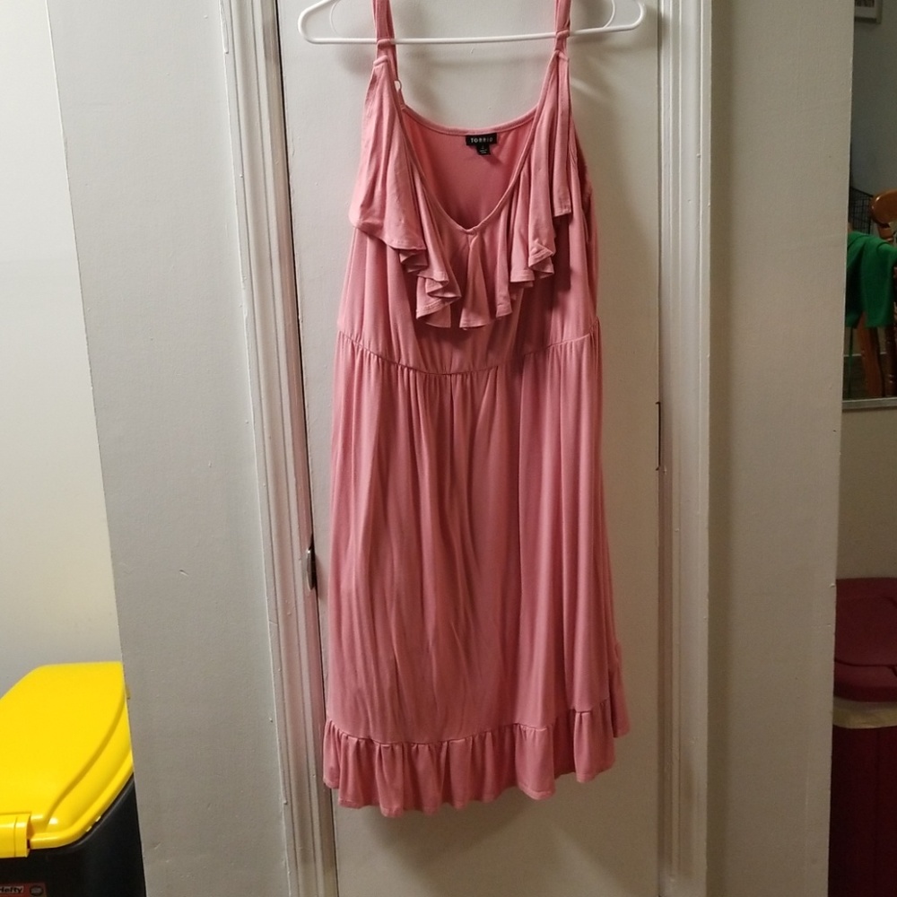 Salmon pink spaghetti strapped Torrid dress